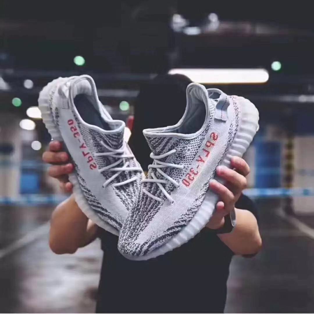 BOOST 350 V2 SNEAKERS