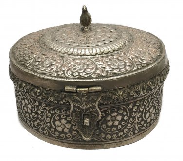 White Metal Handcrafted Engraved Box