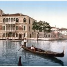 6913.Venezia palazzo da mula.man rowing on gondola.POSTER.art wall decor