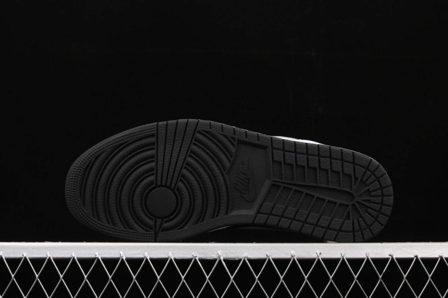 air jordan 1 mid white shadow stores