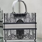 Romantic Paris Dior Tote Book Bag Motif Black White Style D44765