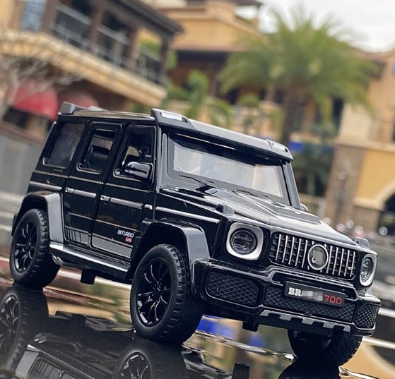 Black Metal Toy Offroad Vehicles Car Model G700 G65 SUV Collection 1:32 Kids Toy