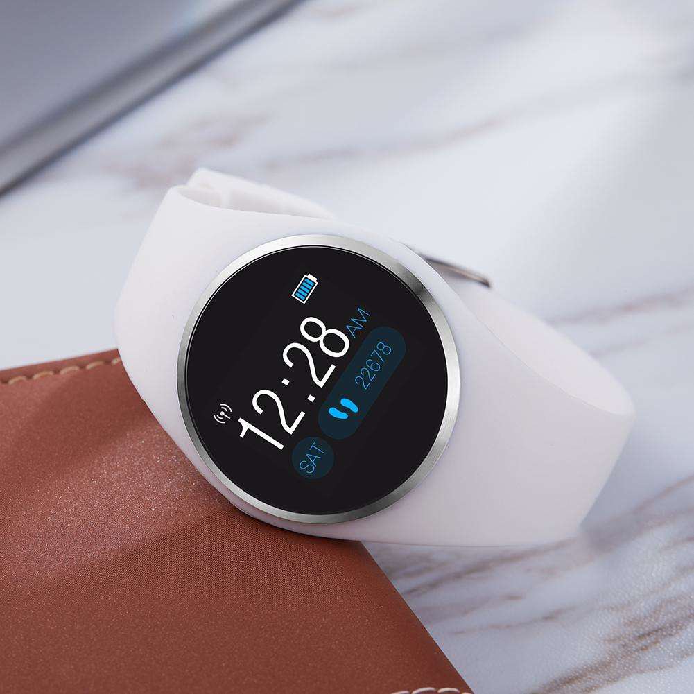 Woman Q1 Smart Watch Waterproof Activity Tracker Fitness Bracelet