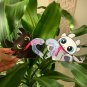 "DRAGONS IN LOVEâ PEEKER VINYL STICKERS