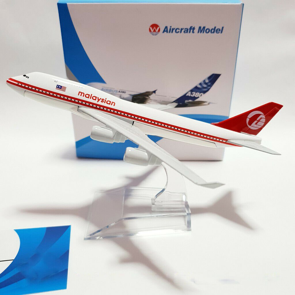 Malaysia Airlines B747-200 MAS System Retro Livery Aircraft Model 16 cm