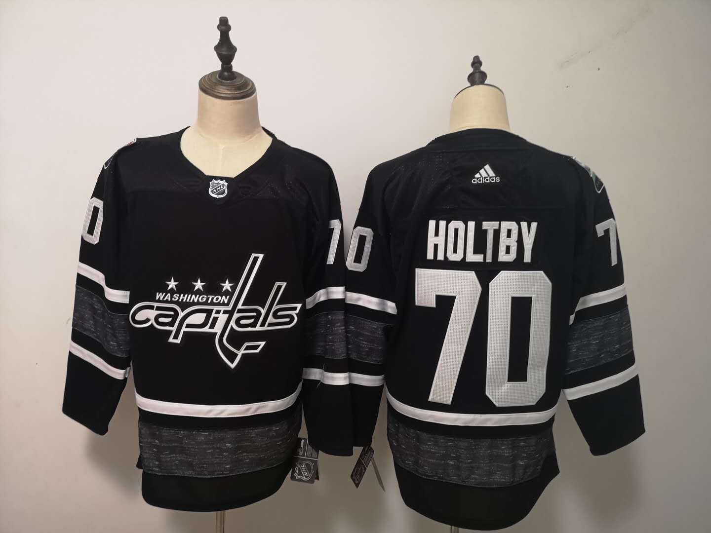 caps holtby jersey