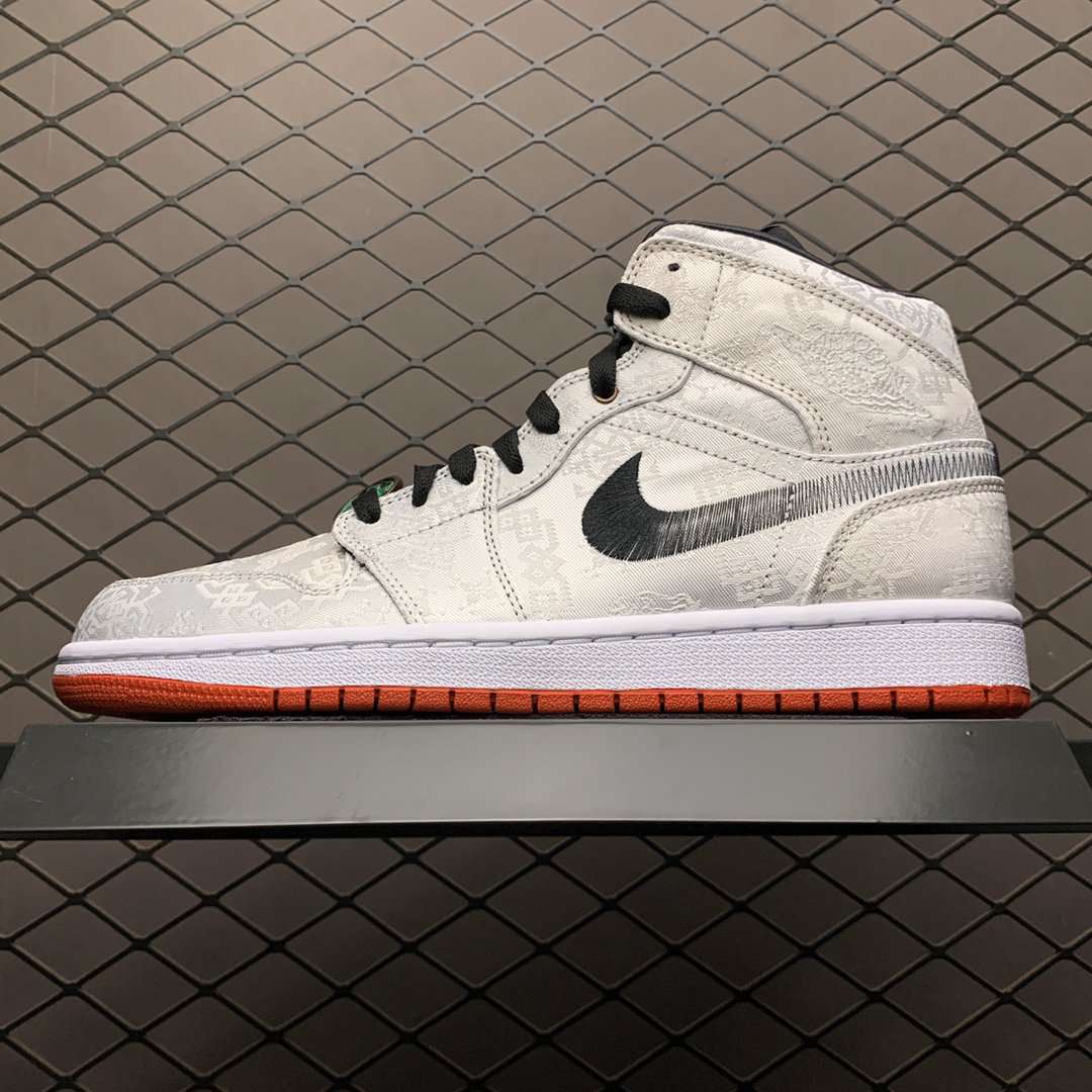 unisex jumpman jordan one mid Fearless athleisure fashion trend sneakers with shoes box