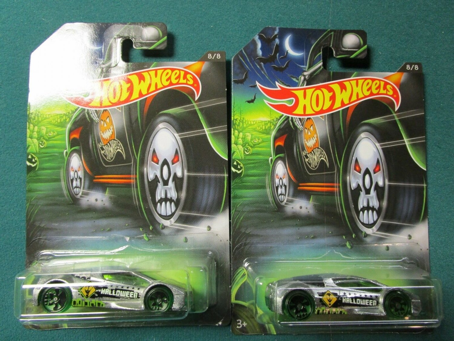 Hot Wheels 2017 HAPPY HALLOWEEN Zotic #8 Lot of 2 exclusive cares
