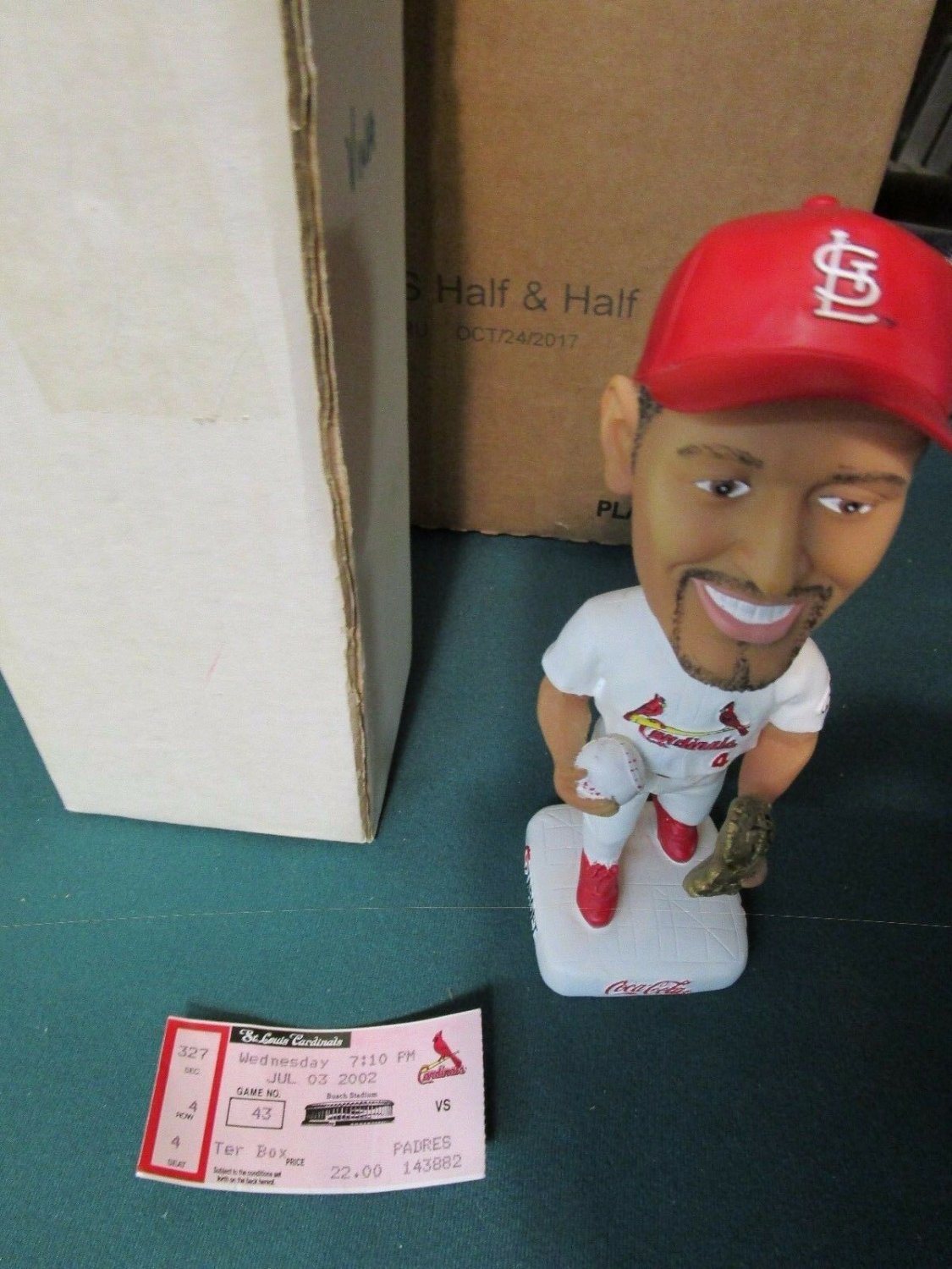 Fernando Vina SGA St Louis Cardinals Bobblehead Gold Glove 2002 w/ ticket & Box