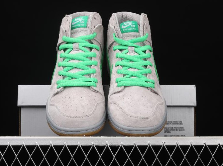 sb dunk silver box