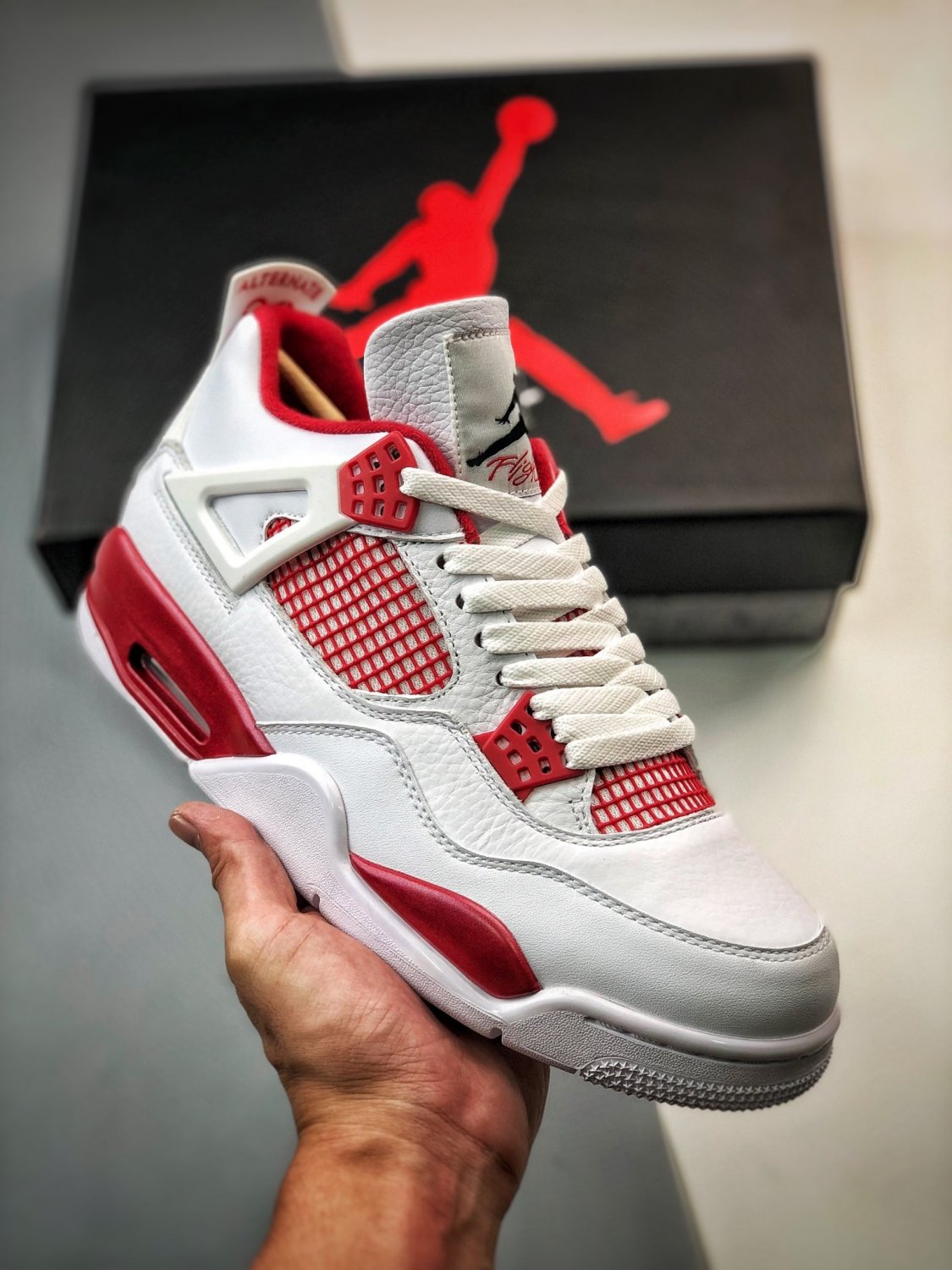 Jordan 4 Retro Alternate 89