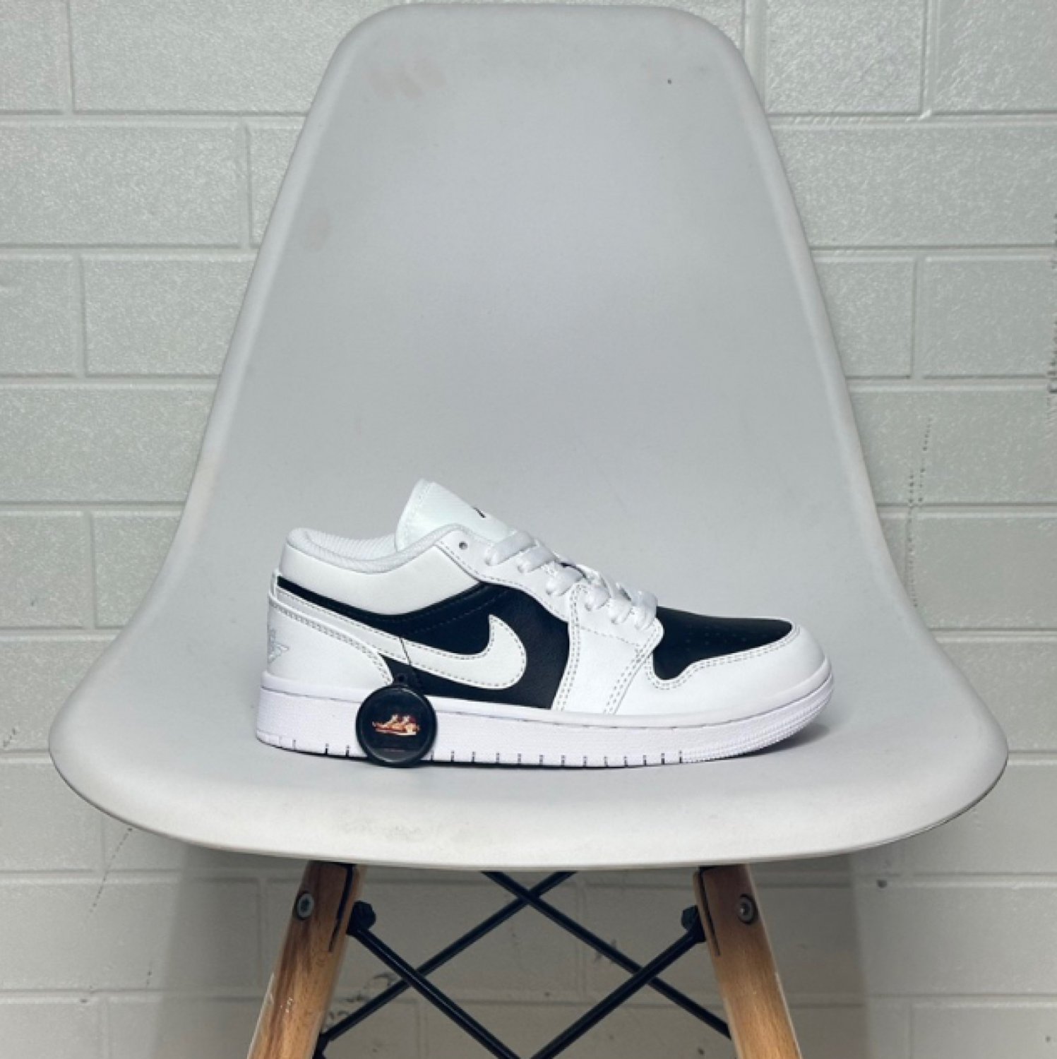Jordan 1 Low Panda