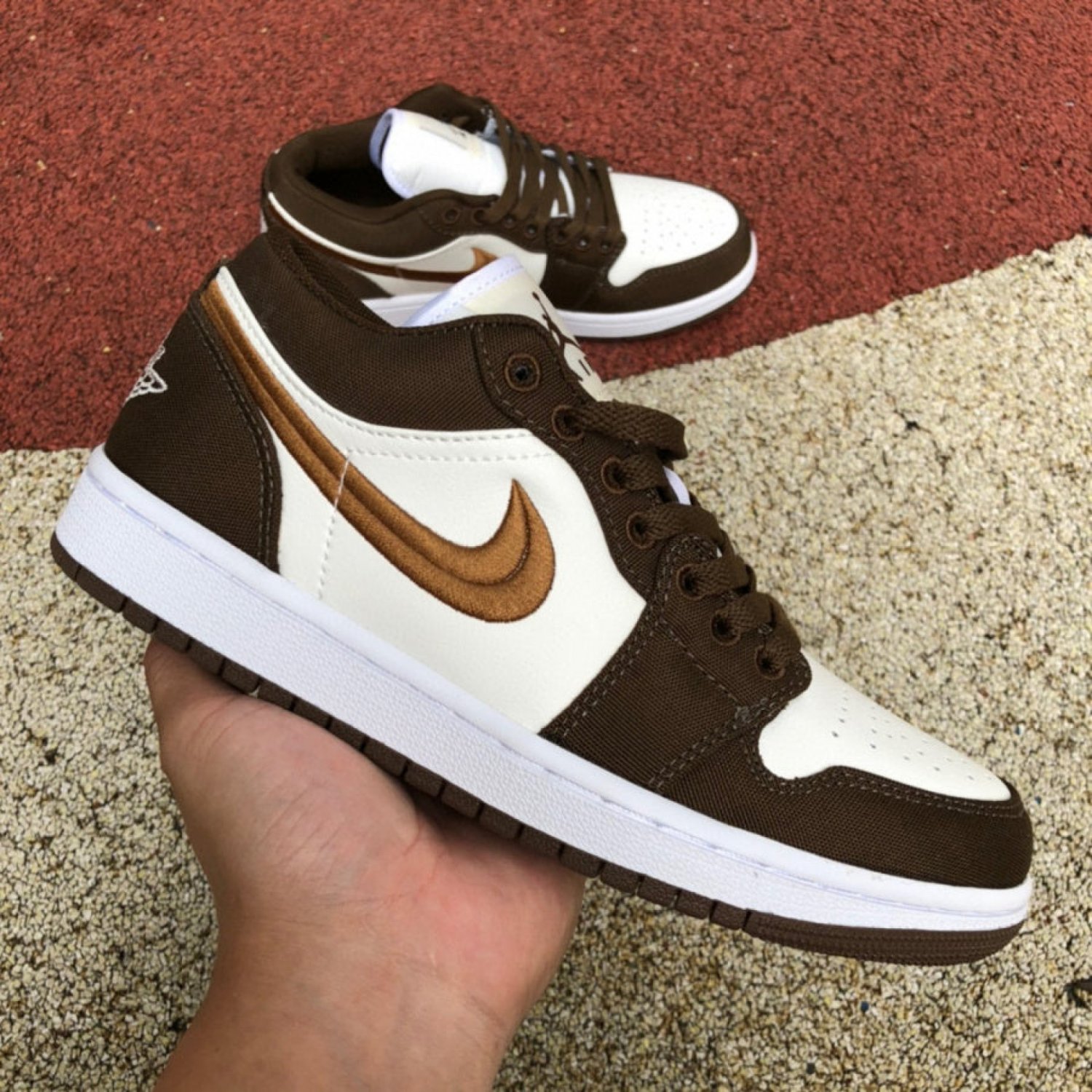 Jordan 1 Low SE&acirc;��Brown Canvas&acirc;��