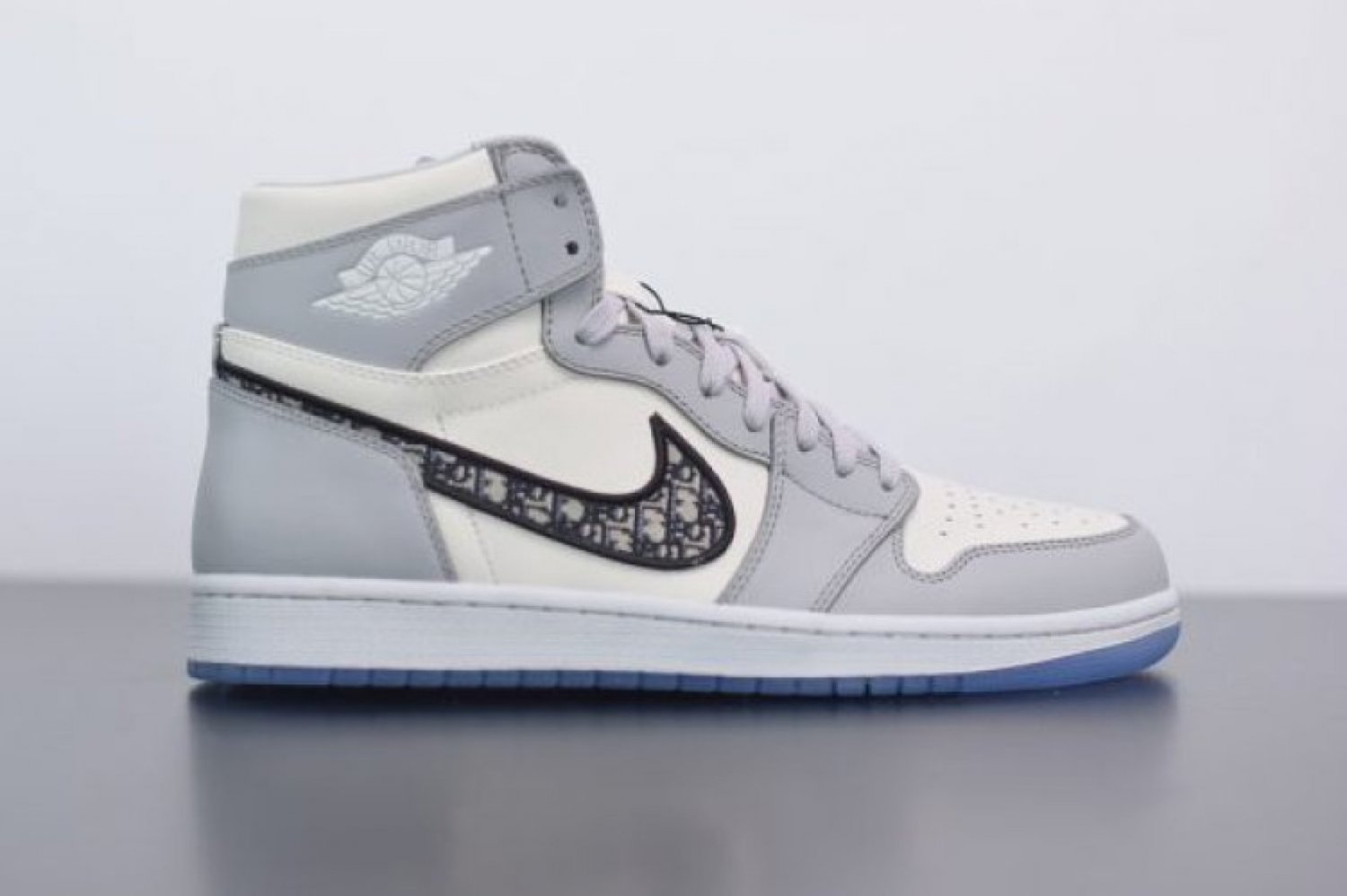 Jordan 1 Retro High Dior Wolf Grey