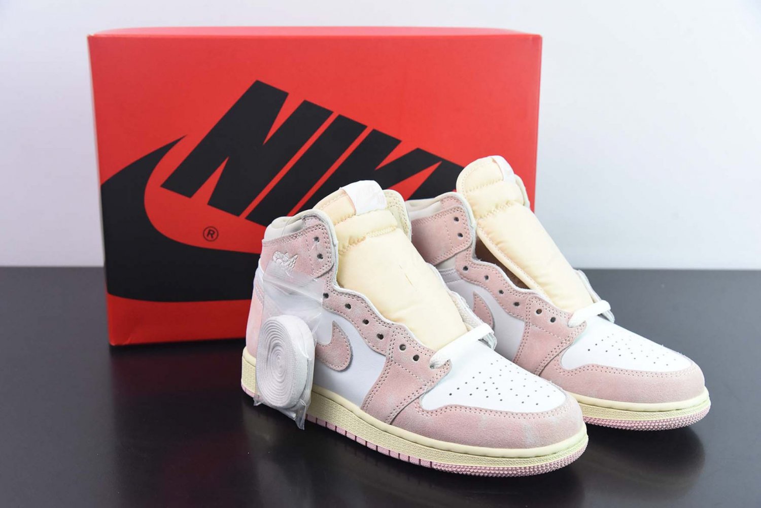 Jordan 1 Retro High OG Washed Pink