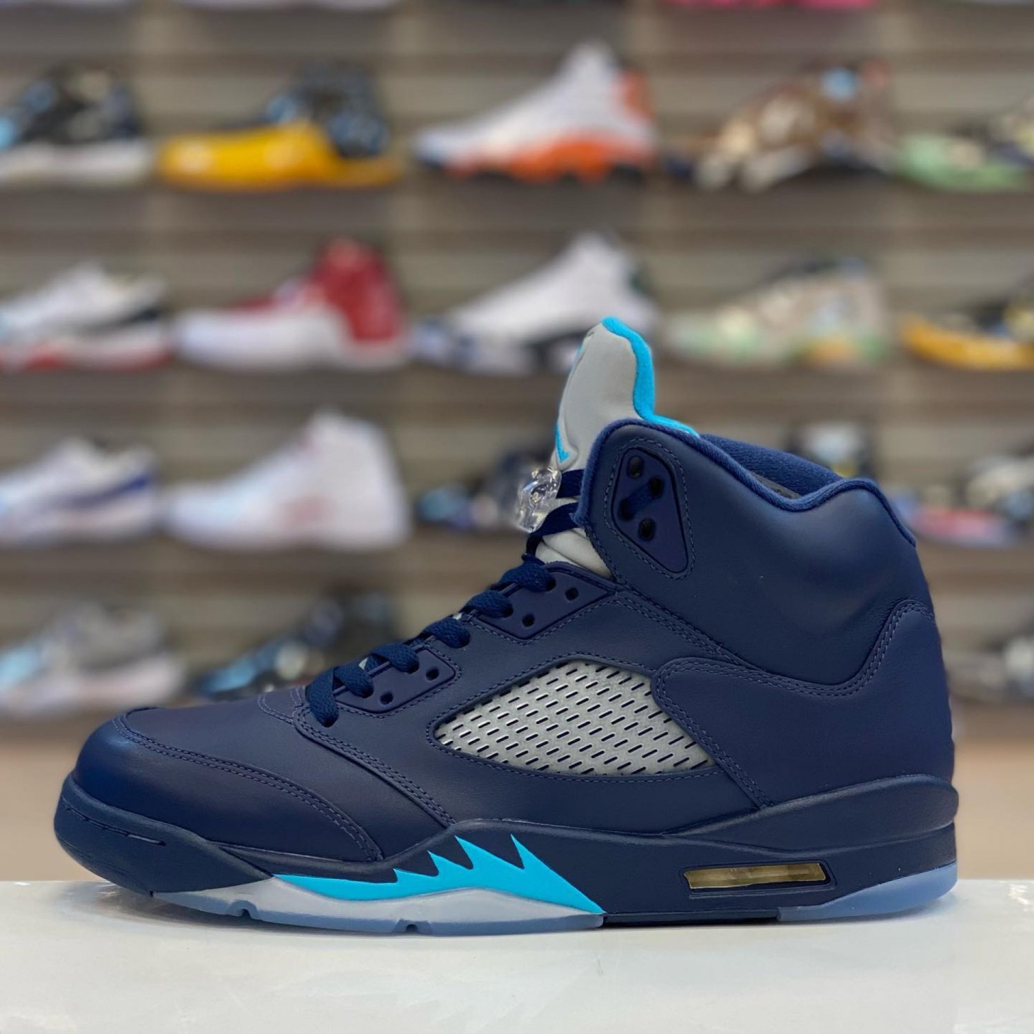 Jordan 5 Retro  Pre Grape
