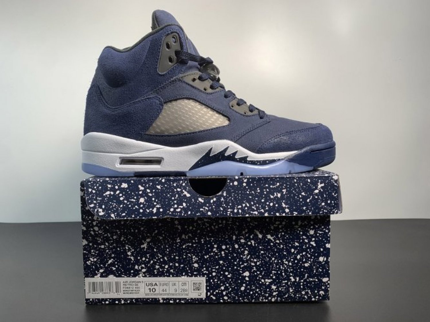 Jordan 5 Retro Georgetown Midnight Navy Sneakers FD6812-400