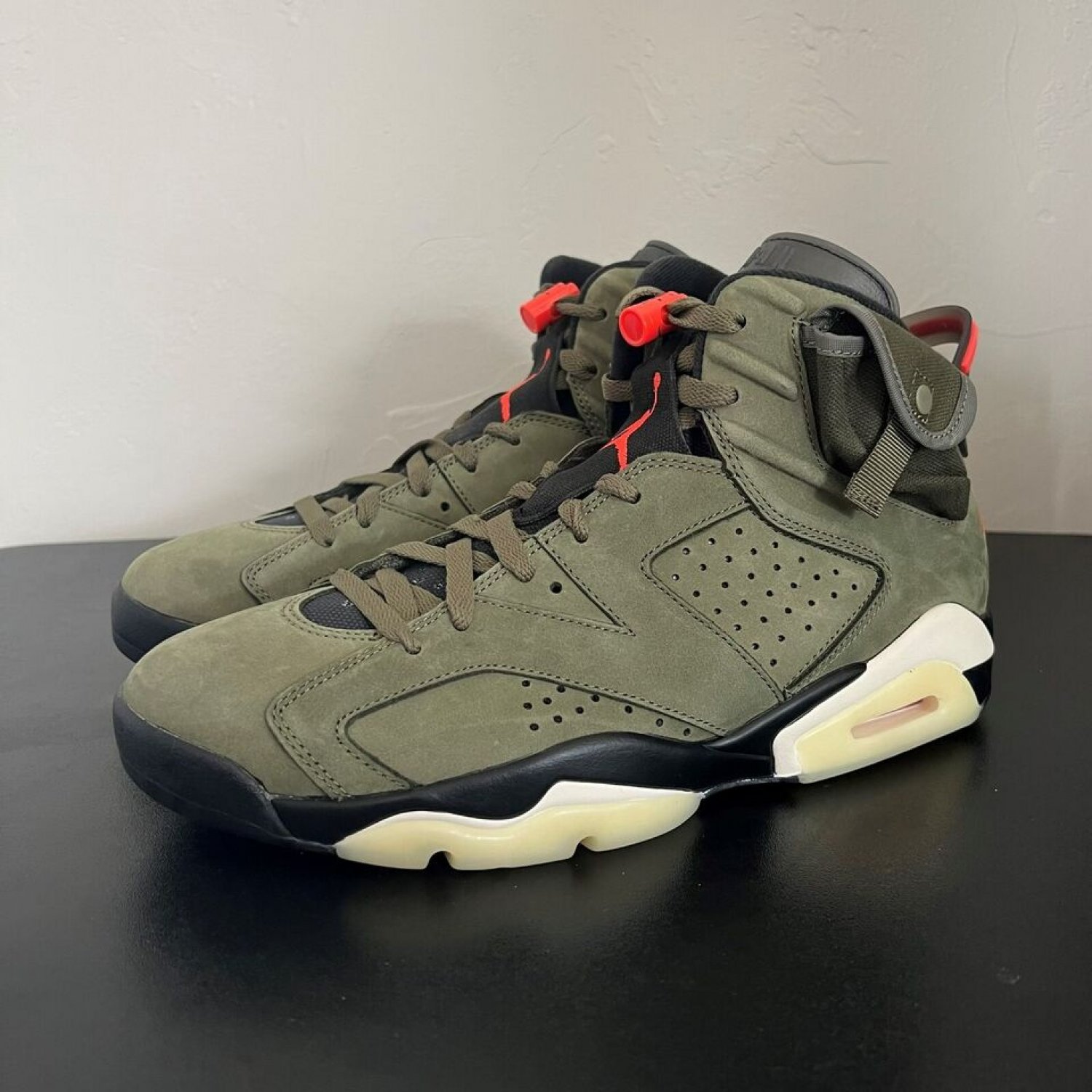 travis scott retro 6 2021