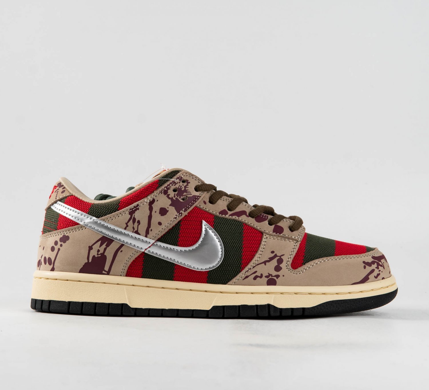 sb dunk low freddy krueger