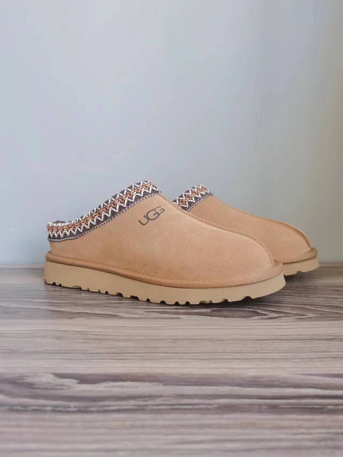 UGG tasman chestnut