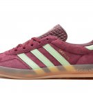 Gazelle Indoor 'Shadow Red Semi Spark Green'