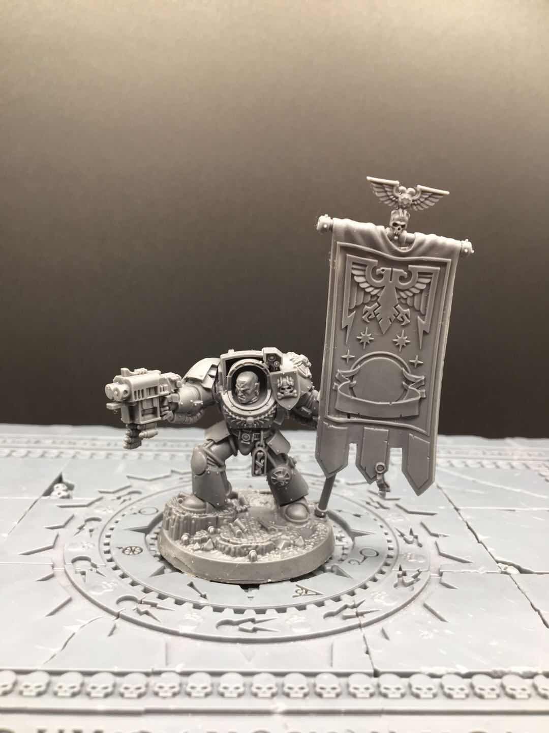 1pcs Brother Thaneod Darrago Blood Angels Space Marines Warhammer Resin Models 1/32 Action Figures