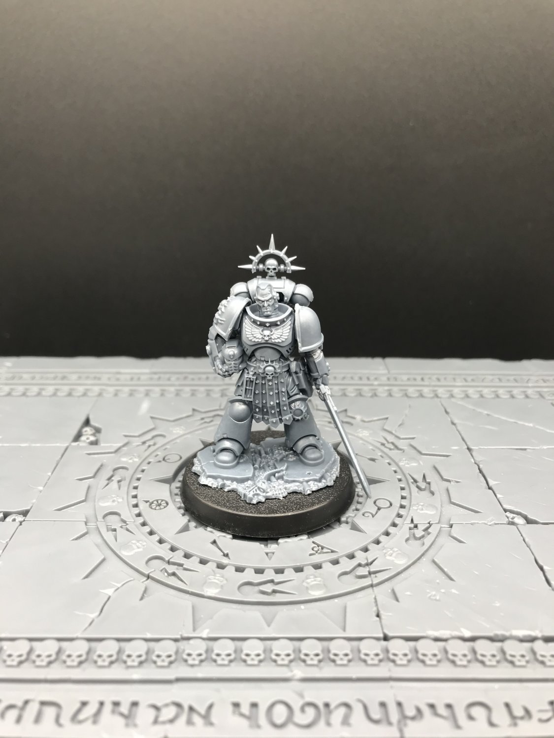 1pcs Lieutenant Amulius Ultramarines Primaris Space Marine Warhammer