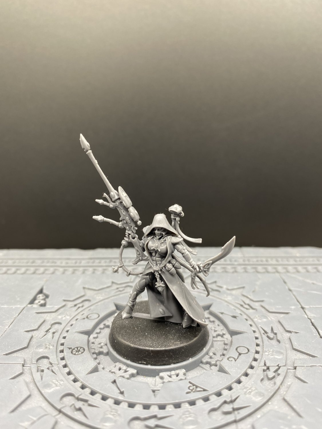 1pcs Asuryani Ranger Blackstone Fortress Quest Games Warhammer Resin