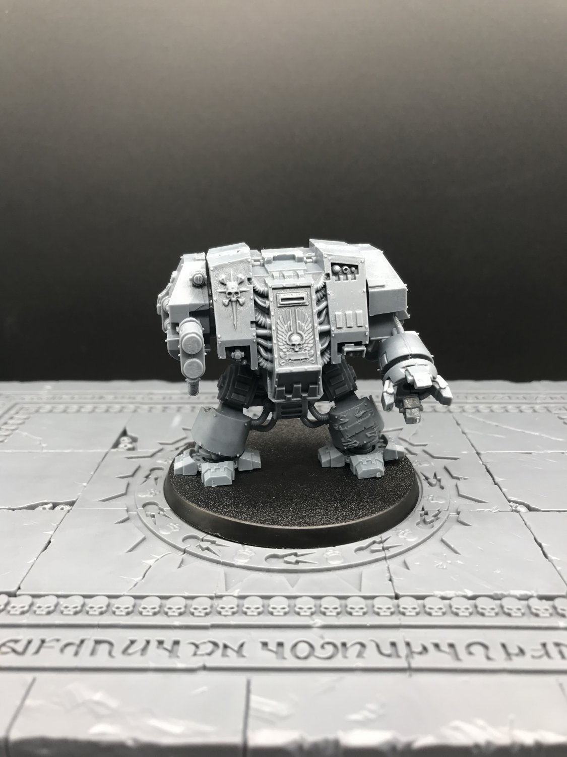 1pcs Dreadnought Ultramarines Primaris Space Marine Warhammer Resin Models 1/32 Figures