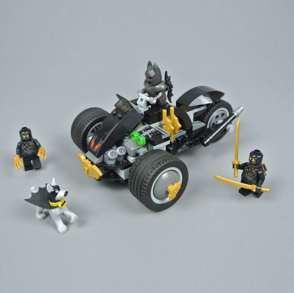 Batman: The Attack of the Talons DC Comics Super Heroes Building Blocks Toys Compatible 76110 Lego
