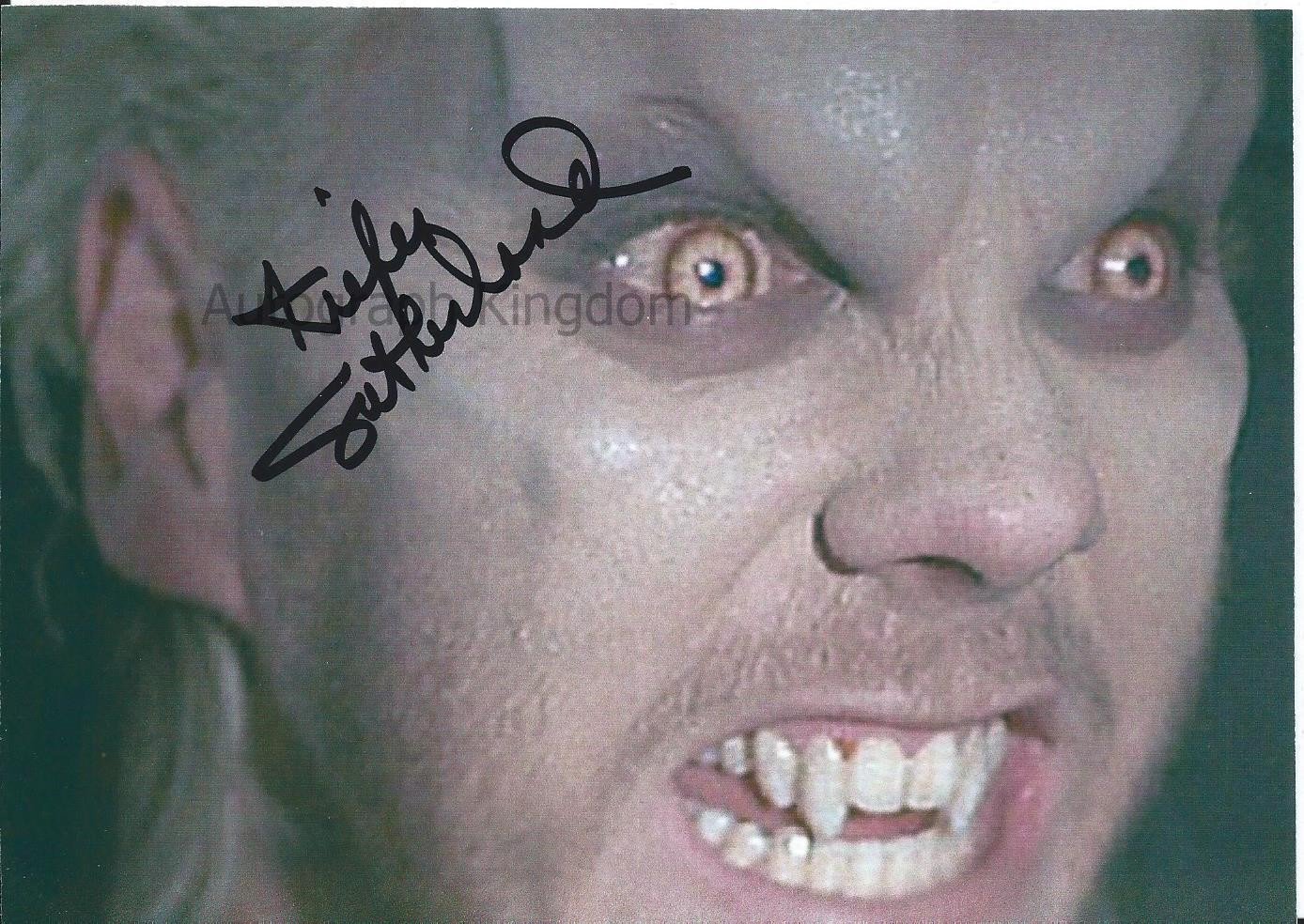 Kiefer Sutherland Signed & Mounted 8 x 10" Autographed Photo The Lost Boys (Reprint:1101)