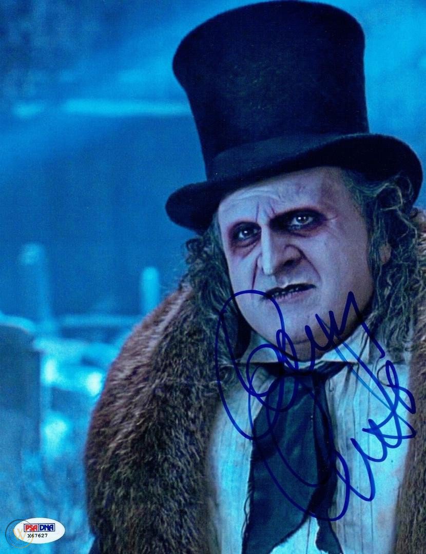 Danny Devito Signed 8 x 10 Batman Returns Glossy Photo Print (Reprint 2233)