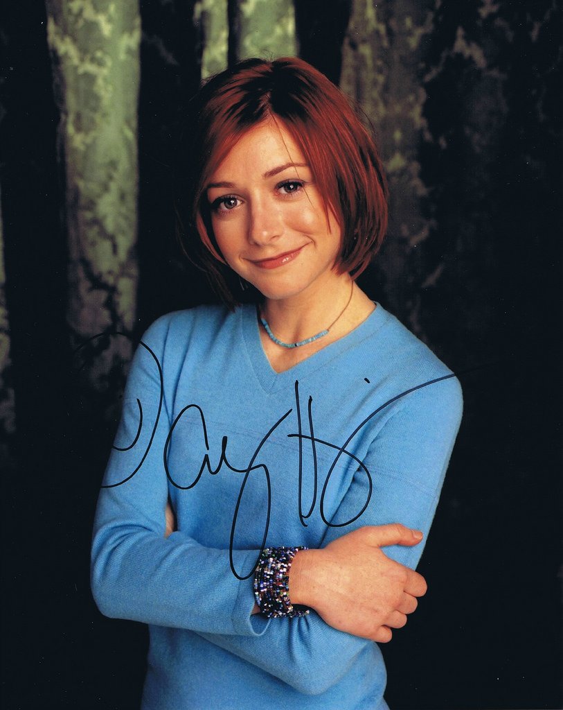 Alyson Hannigan 8 x 10 Autographed Photo: Buffy The Vampire Slayer, American Pie (Reprint 829)