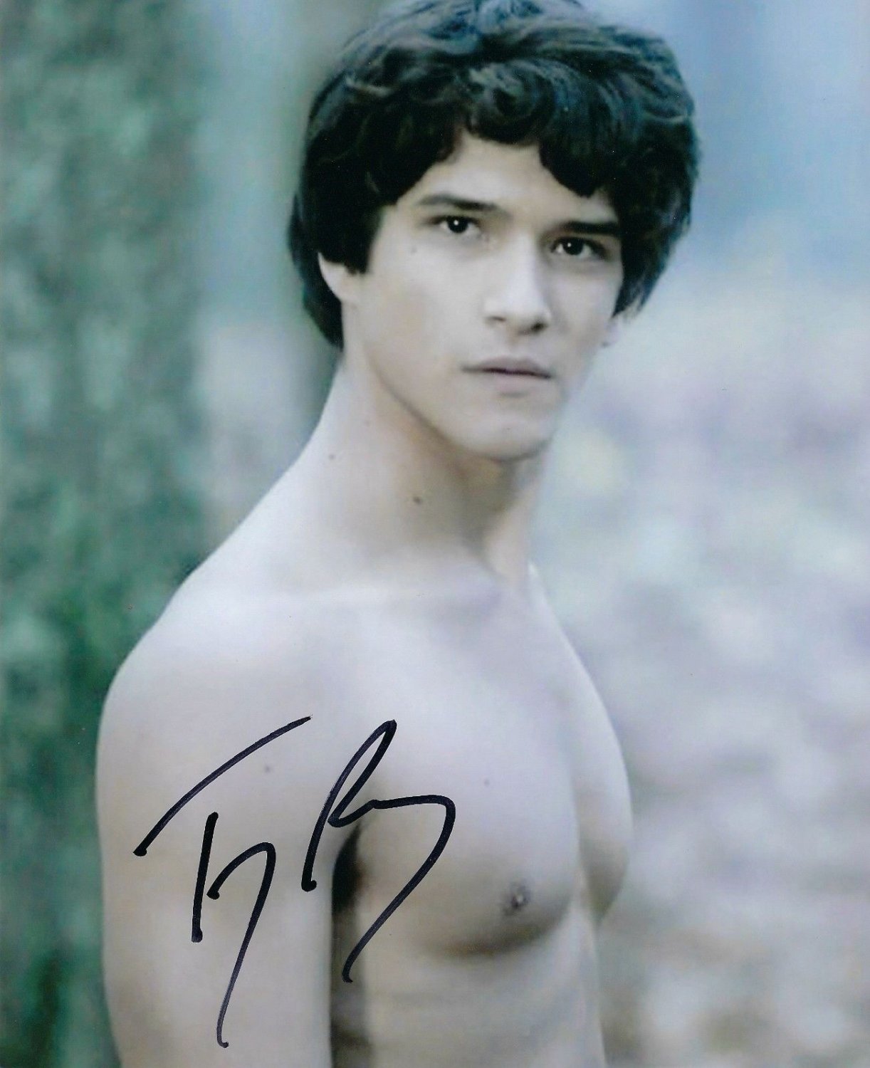 Tyler Posey Signed & Mounted 8 x 10 Autographed Photo Teen Wolf (Reprint 860 Great Gift Ideal)