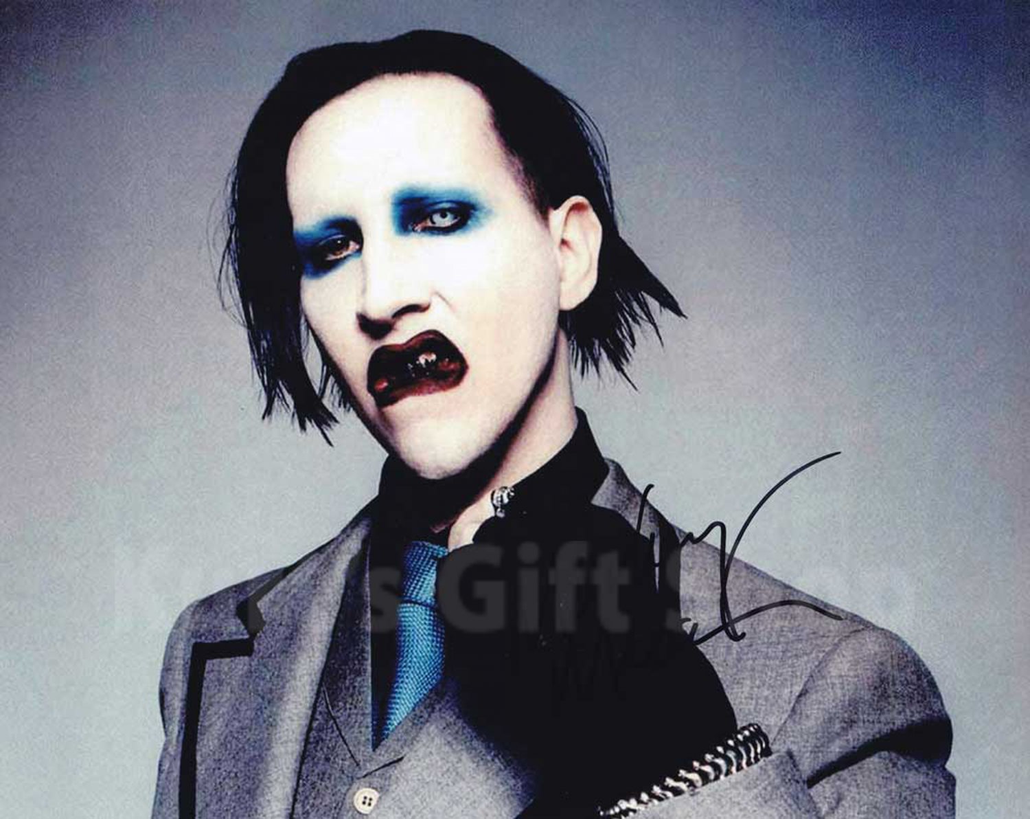 Marilyn Manson Signed & Mounted 8 X 10" Glossy Autographed Photo (Great Gift Ideal Reprint #2)