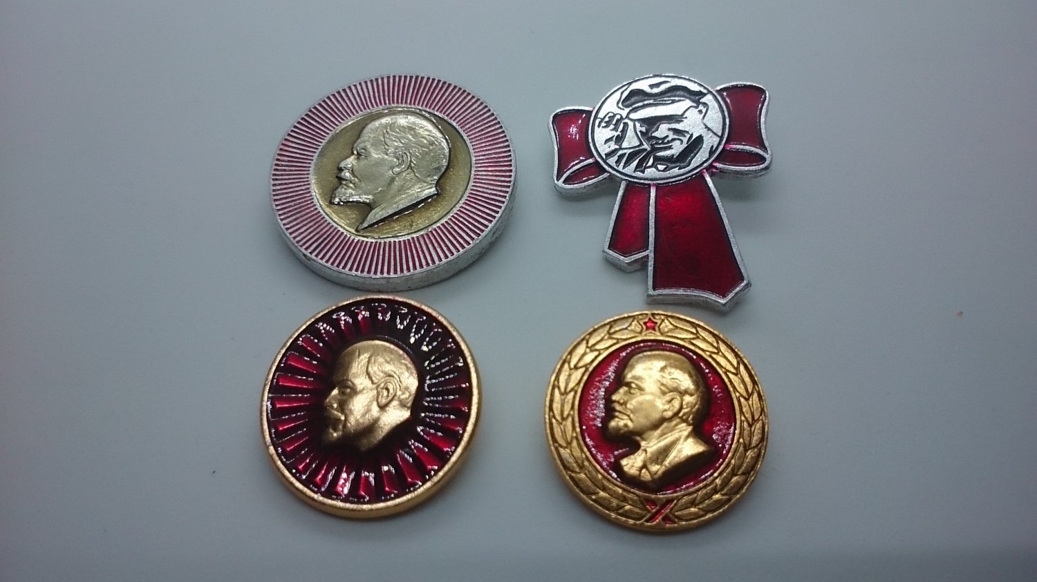 Lenin Soviet Russia Pin Badge, badges Lenin the leader of communism ...