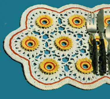 Vintage Crochet Pattern : "Vintage Blossoms" Placemat  (1963)