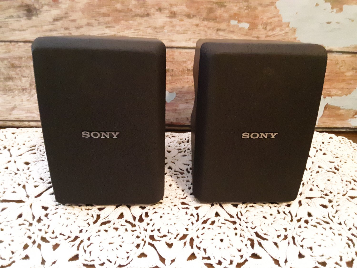 Vintage Pair of Sony Surround Sound Speakers SSSR151 / 60W