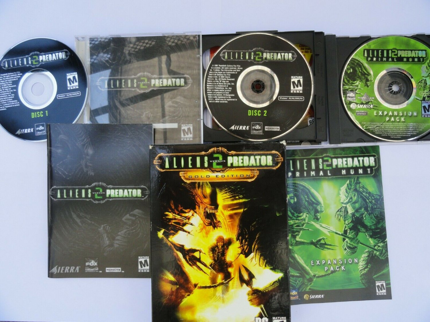 Aliens Versus predator 2 Gold edition AVP + PRIMAL HUNT Windows PC game 2003