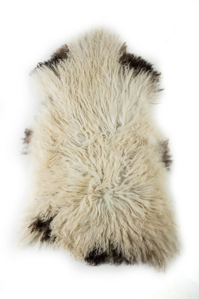 Aydin Sheepskin Throw Natural Wool White With Brown Spots 2'3"x3'9" #510