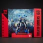 Transformers Studio Series 22 Deluxe Class Bumblebee Dropkick