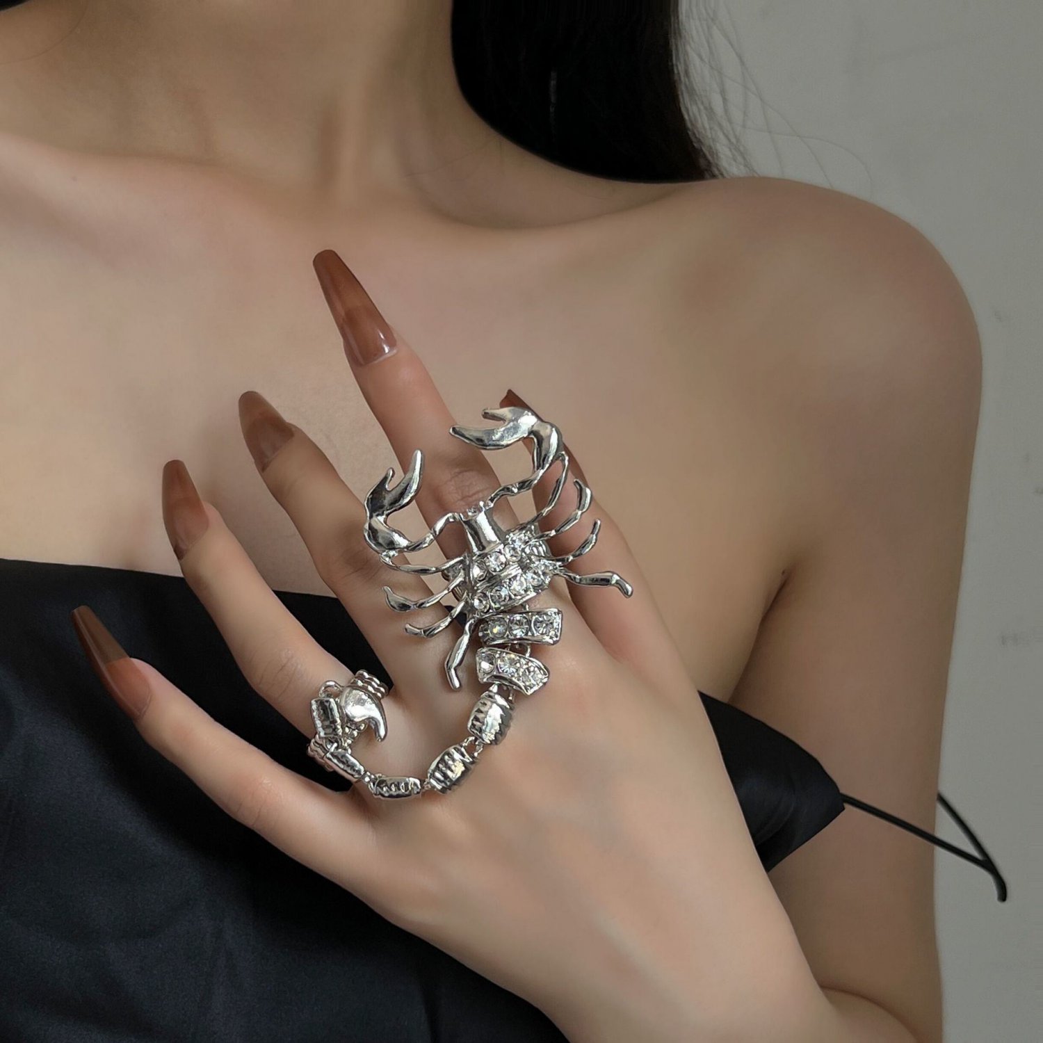 Scorpion Diamond Gold Plated Alloy Stretch Ring gold