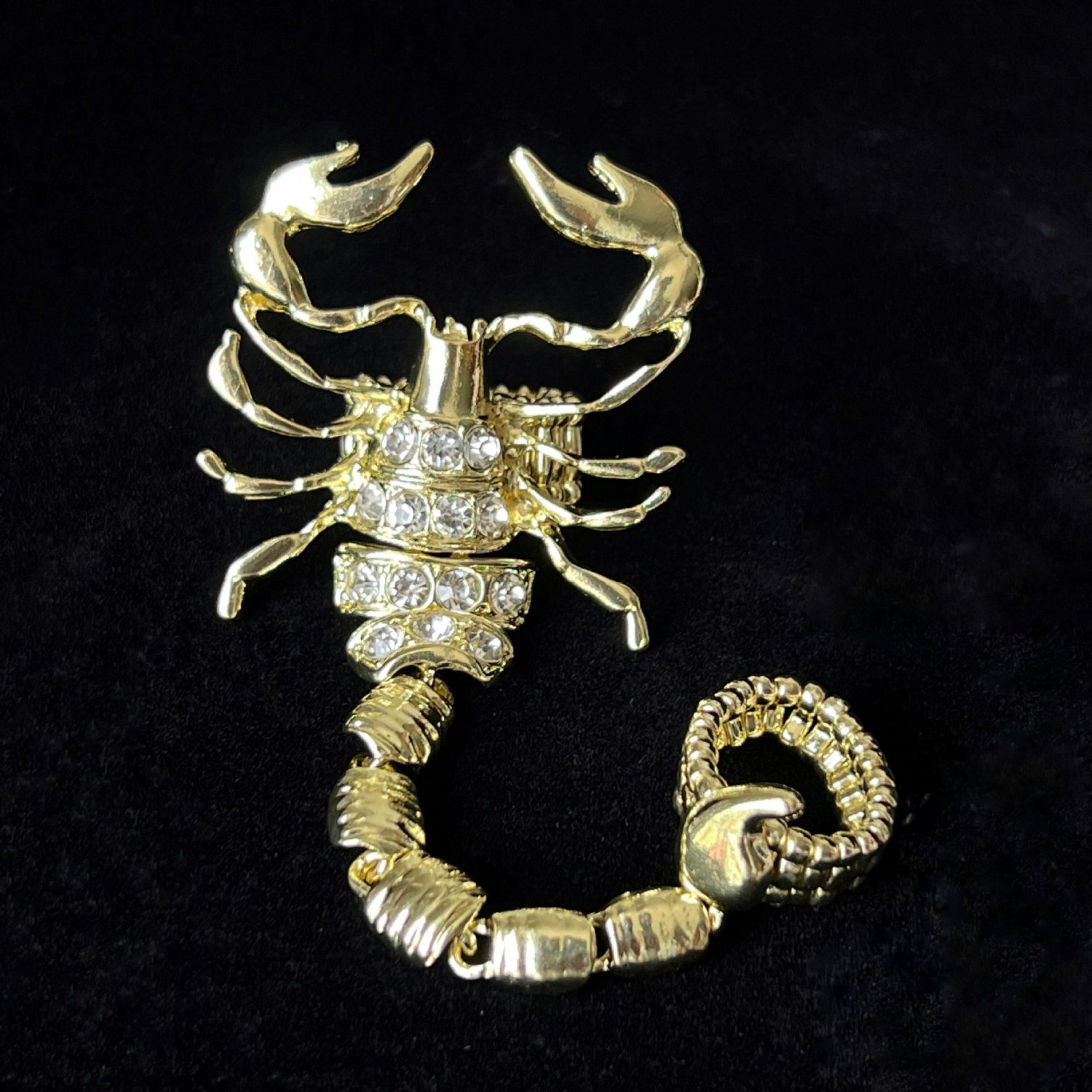 Scorpion Diamond Gold Plated Alloy Stretch Ring silver