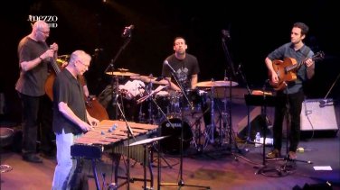 GARY BURTON NEW QUARTET "JAZZ SOUS LE POMMIERS 2013" DVD R