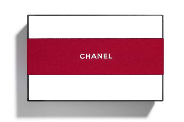 Authentic CHANEL Signature Medium White Gift Box with Red Ribbon Empty