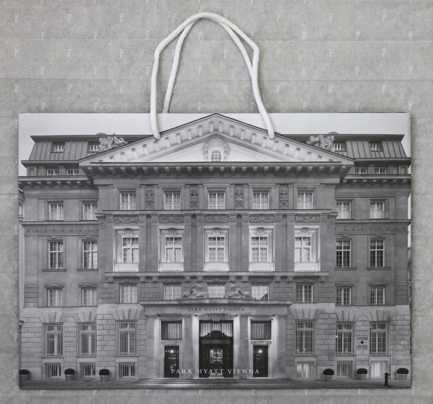 Park Hyatt Vienna Luxury Hotel Large Paper Gift Bag 16" x 11.5" Black & White