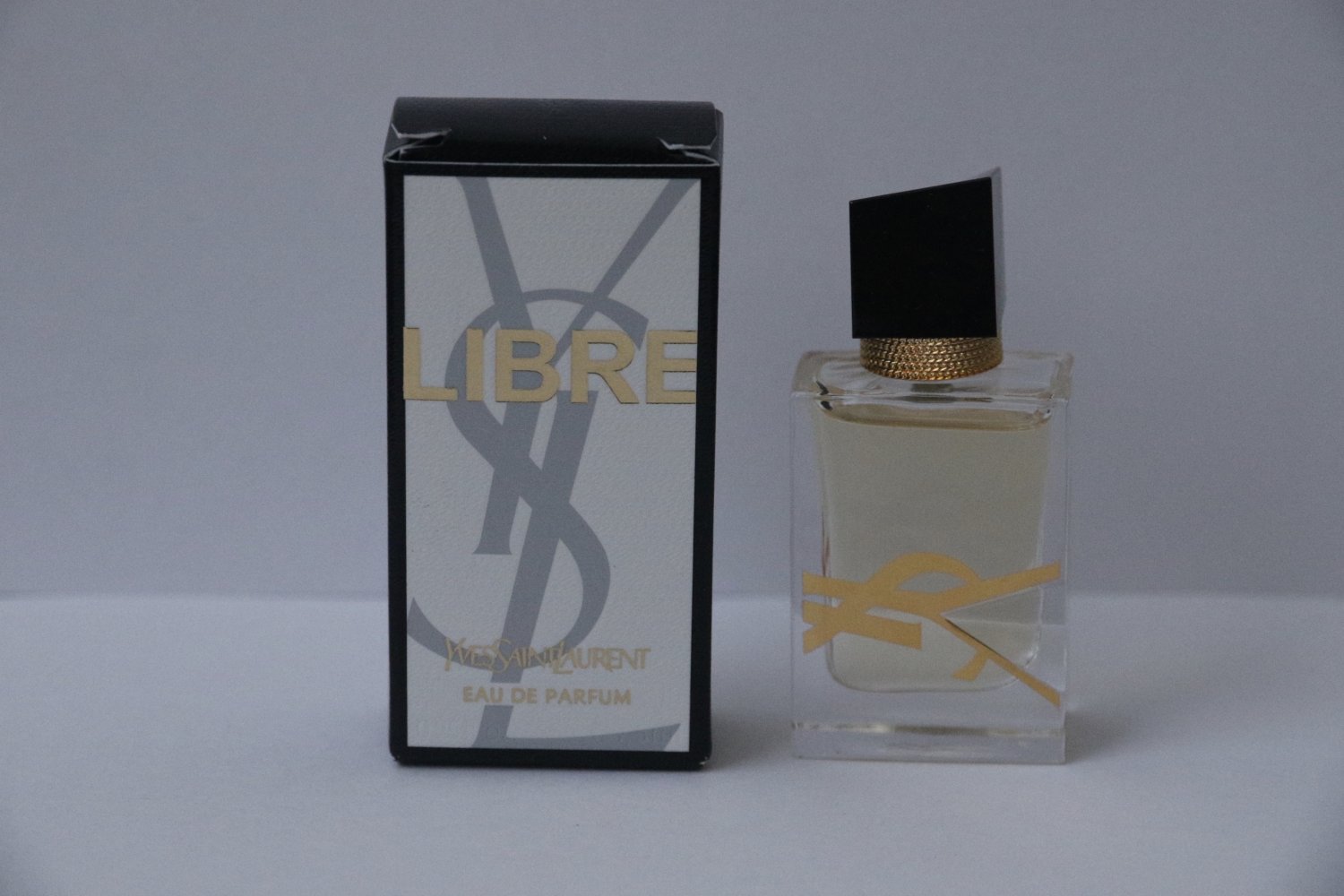 Yves Saint Laurent Libre Eau de Parfum Mini .25 oz 7.5 ml Travel Size YSL Perfume