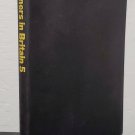 Designers in Britain 5 edited by Herbert Spencer FSIA - 1957 Hardcover Designers in Britain 5 edited by Herbert Spencer FSIA - 1957 Hardcover