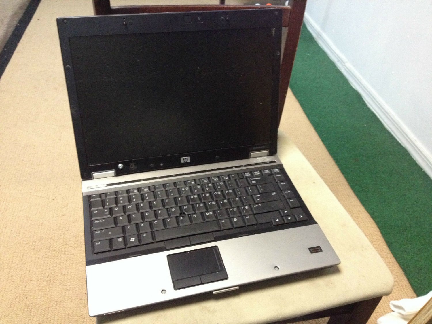 HP Pavilion Elitebook 6930p FOR PARTS laptop bottom case touchpad