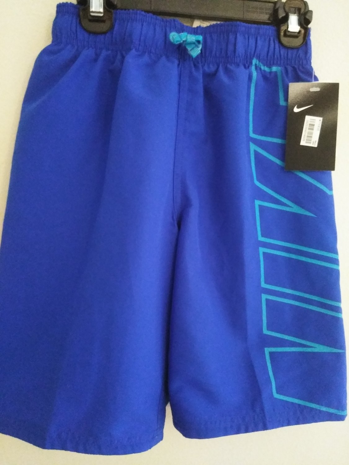 NIKE BOY'S BLUE HYPER ROYAL SHORT -MEDIUM